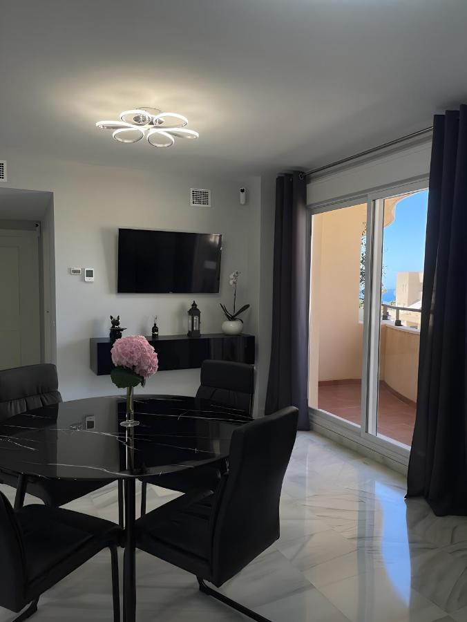 Luxury Apartment Benalmadena First Line Exterior photo